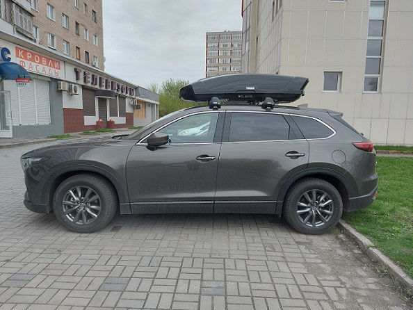 Mazda CX9 с автобоксом Thule Motion XT L Black
