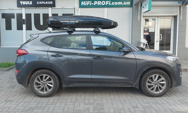Hyundai Tucson с автобоксом Terra Drive 500 Black Glossy